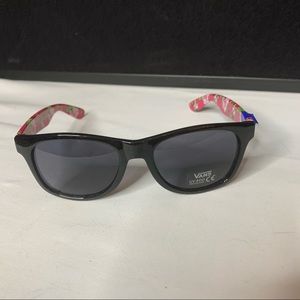 NWT VANS FLORAL SUNGLASSES